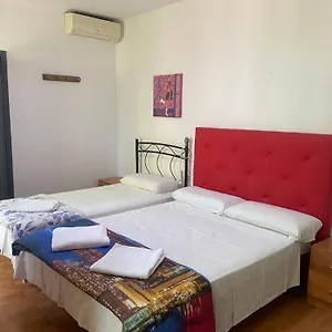 https://pension-teruel.topbarcelonahotels.com